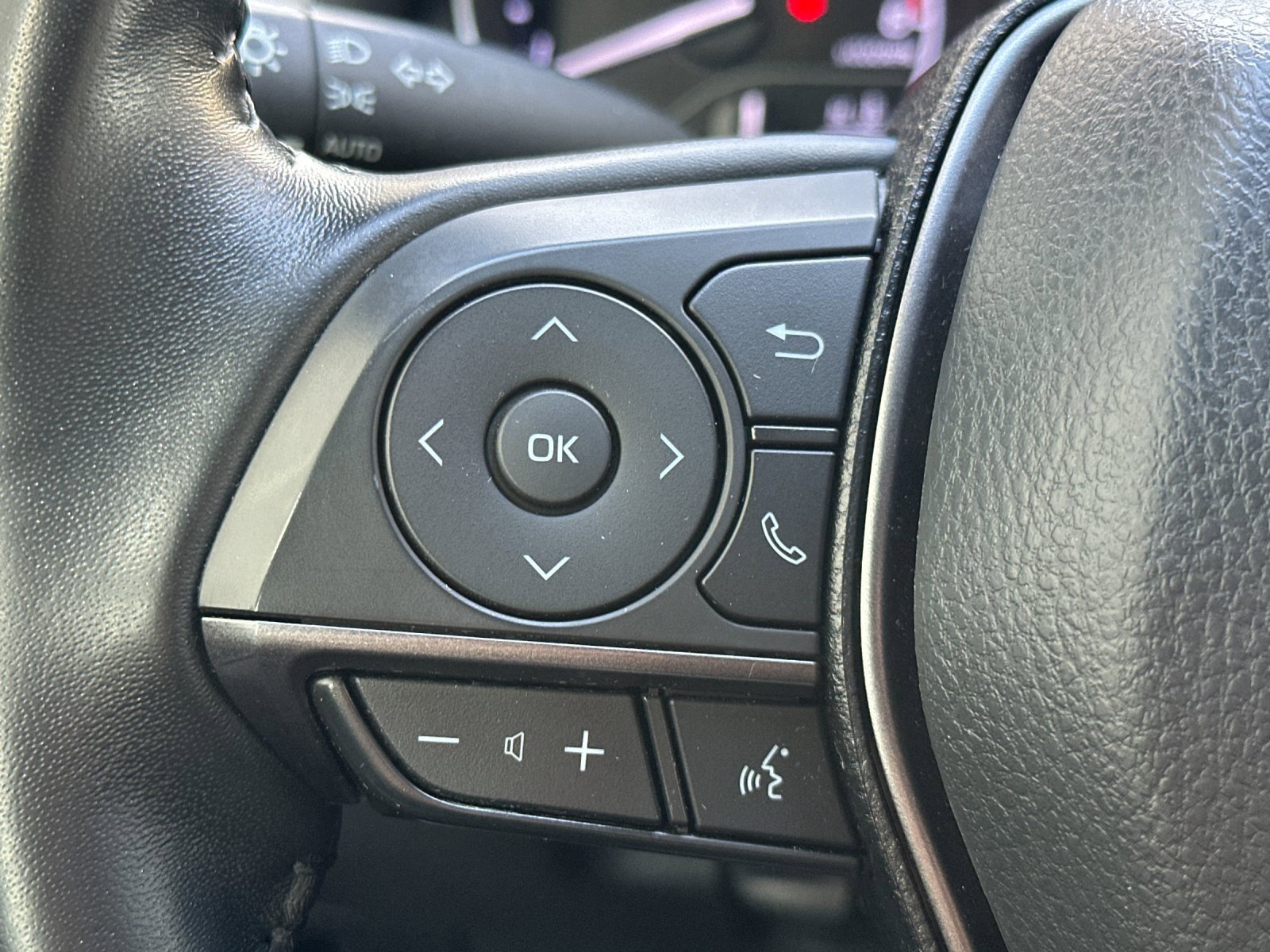 Used 2023 Toyota Camry SE image 24