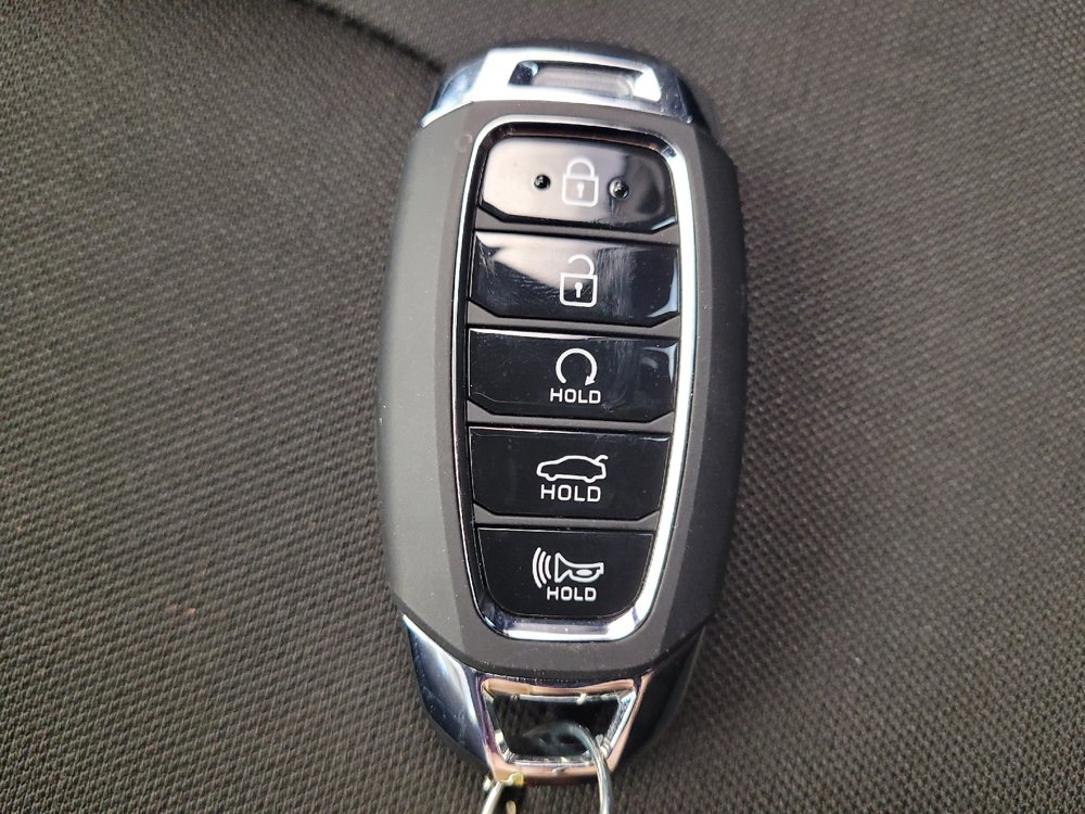 Used 2021 Hyundai Elantra SEL FWD image 32