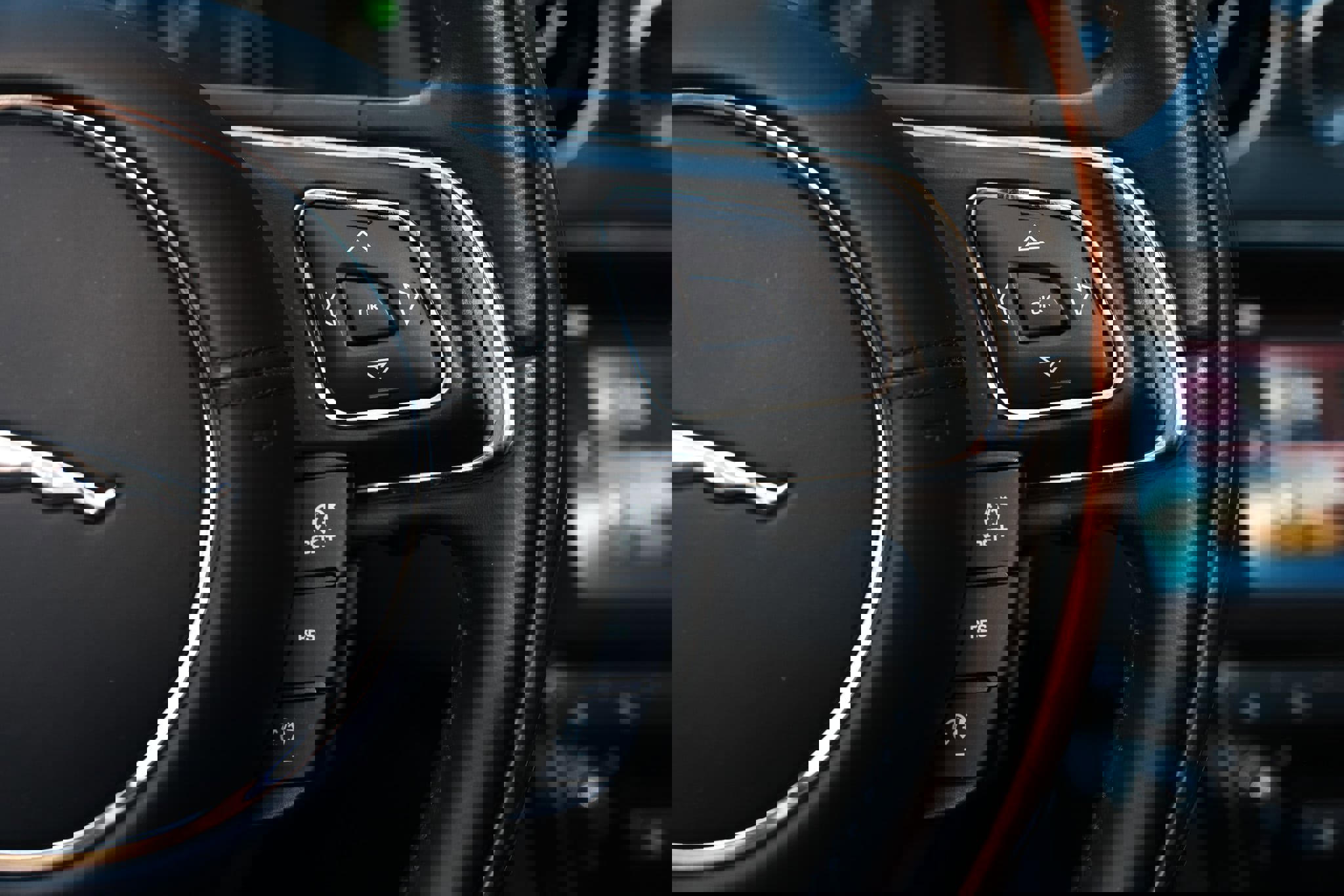 Used 2017 Jaguar XJ L Portfolio image 34