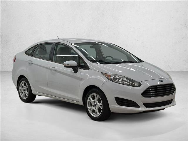 Used 2014 Ford Fiesta SE w/ Comfort Package FWD image 3