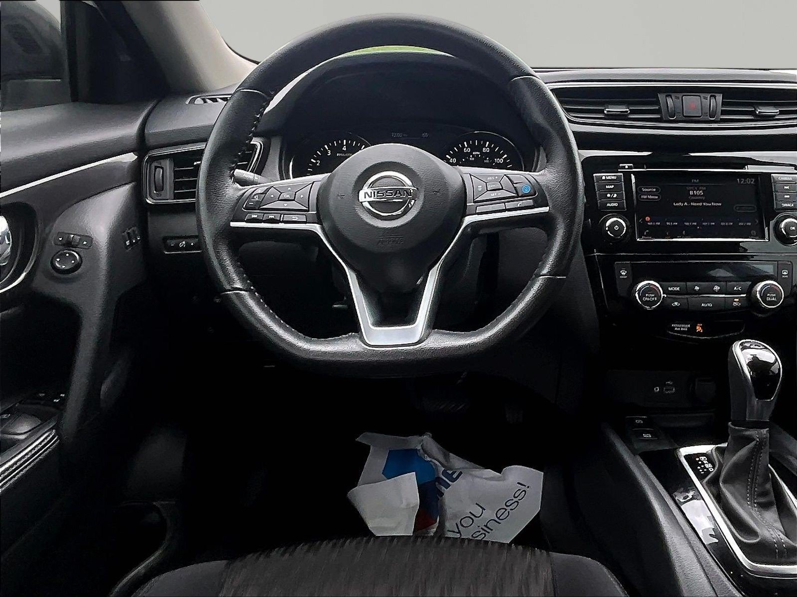Used 2019 Nissan Rogue SV w/ Premium Package FWD image 8