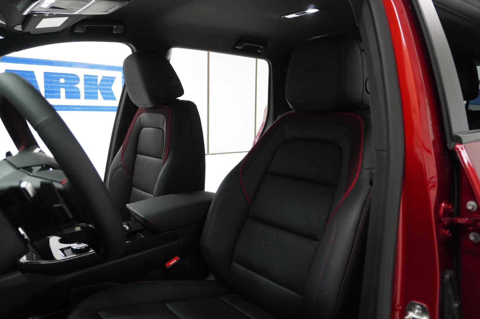 New 2026 Chevrolet Equinox RS w/ Convenience Package III image 18