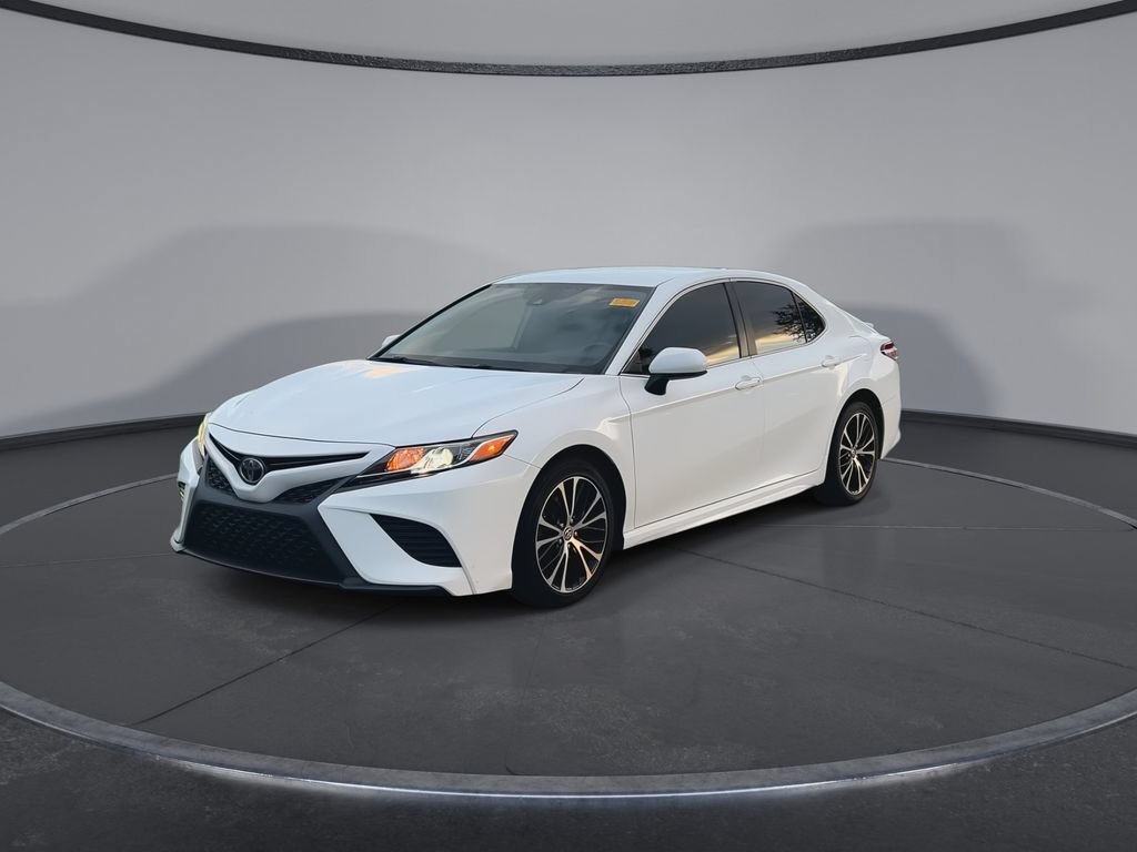 Used 2020 Toyota Camry SE FWD image 4