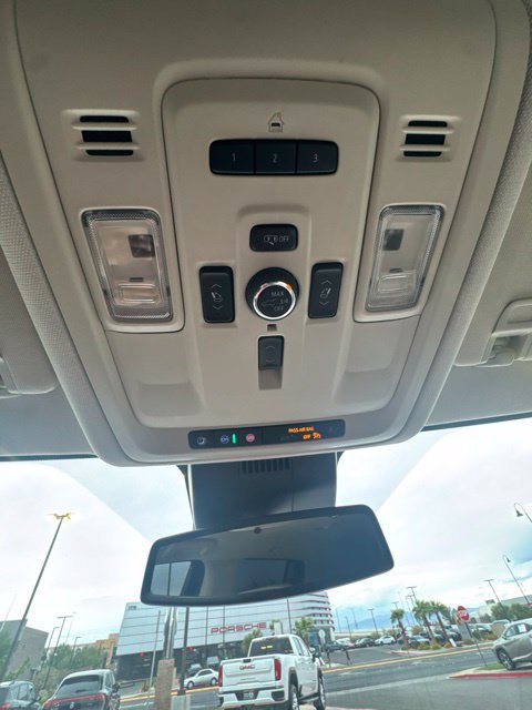Used 2023 GMC Yukon Denali AWD/4WD image 29