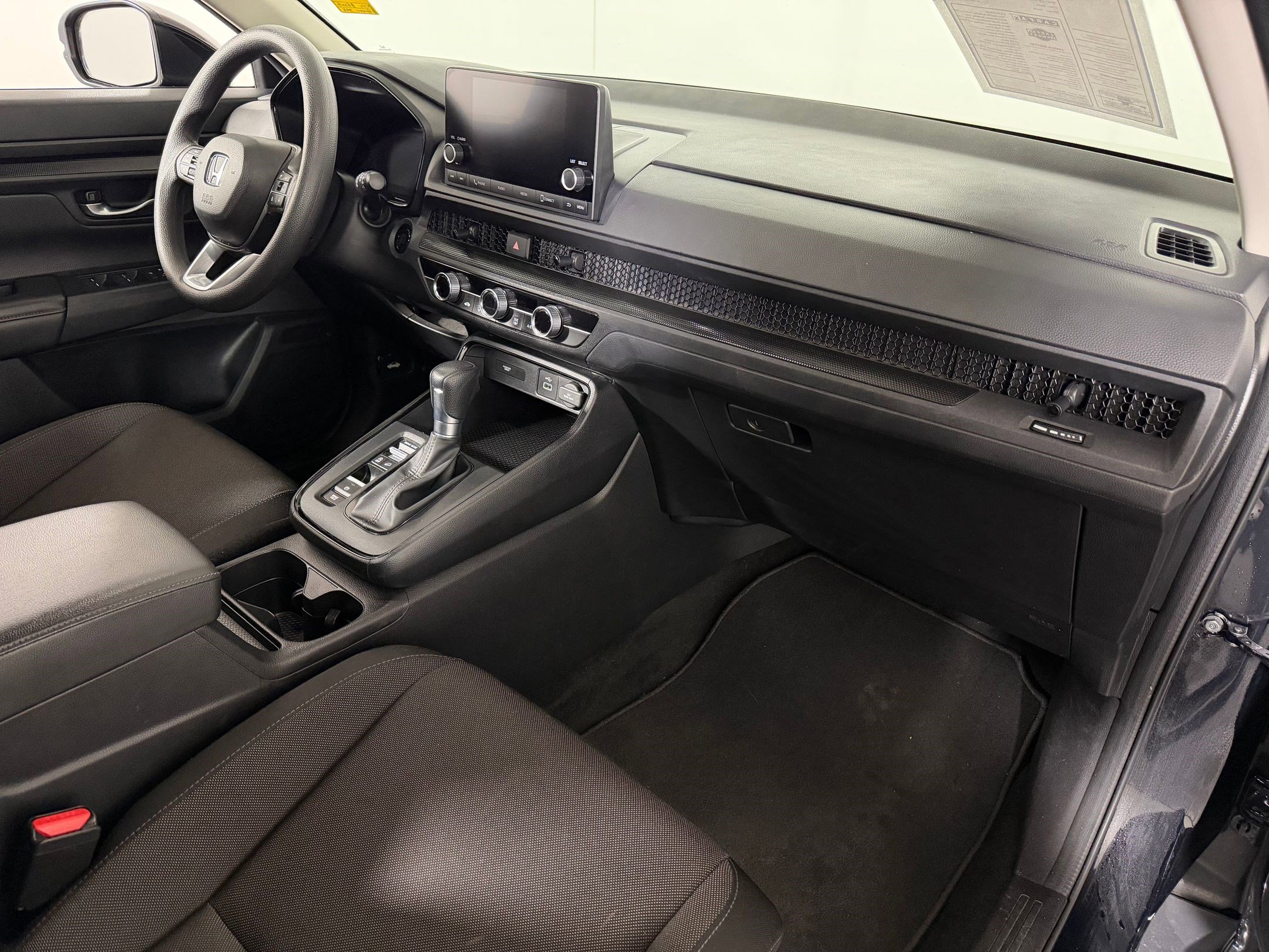 Used 2025 Honda CR-V LX image 24