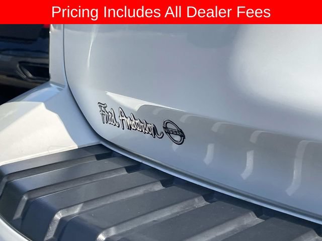 Used 2024 Nissan Armada Platinum w/ Captain's Chairs Package AWD/4WD image 8