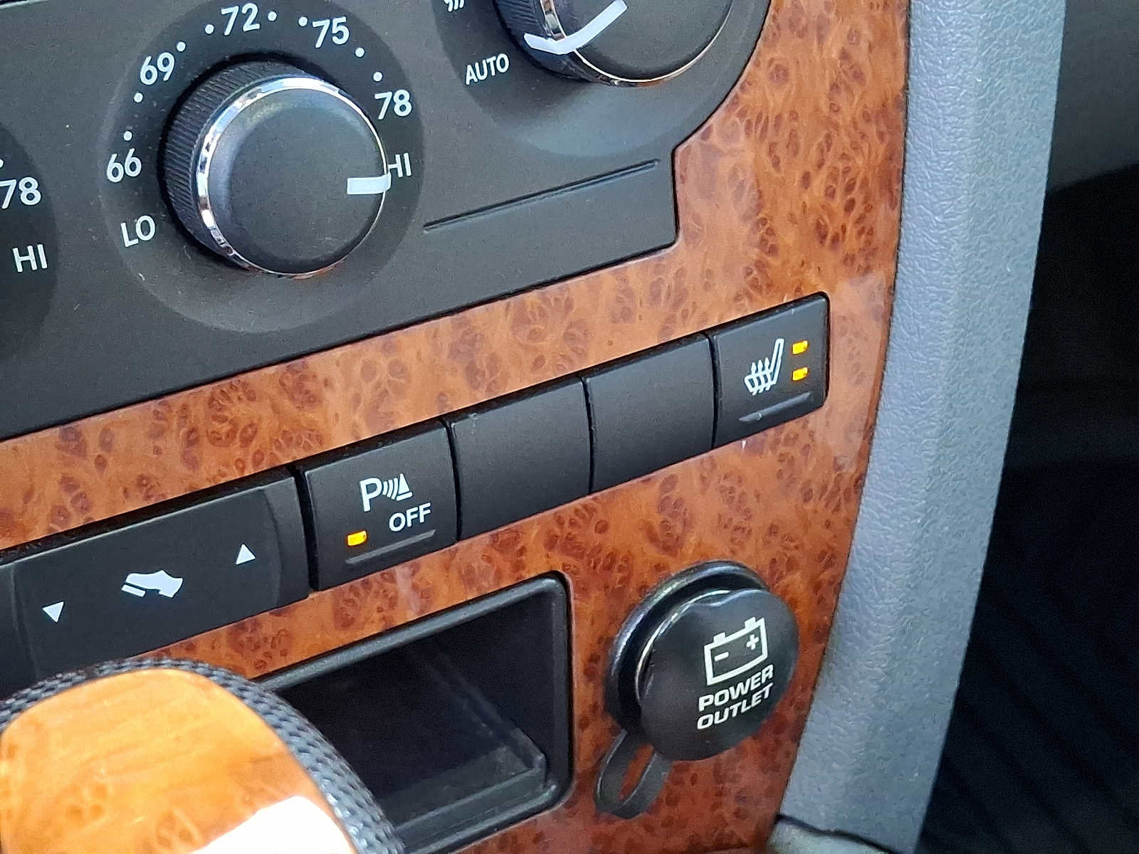 Used 2007 Jeep Grand Cherokee Overland image 23