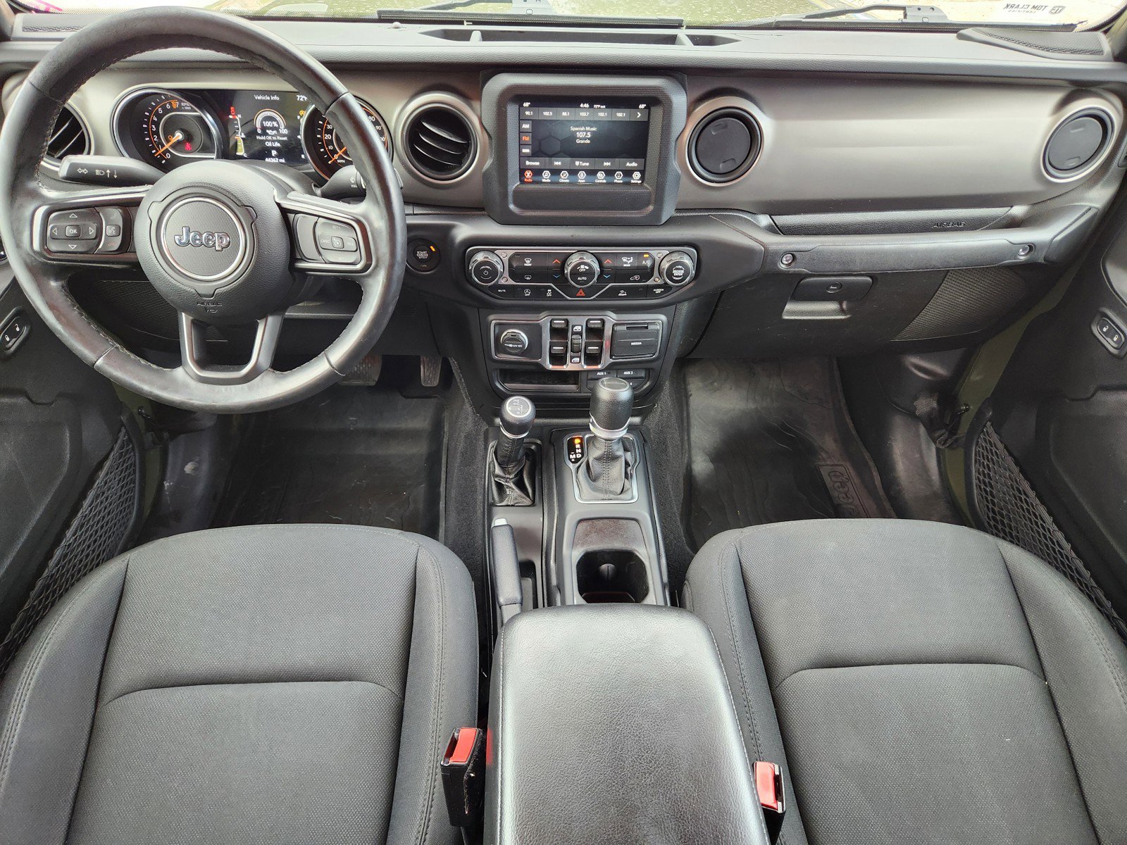 Used 2021 Jeep Gladiator Willys AWD/4WD image 8