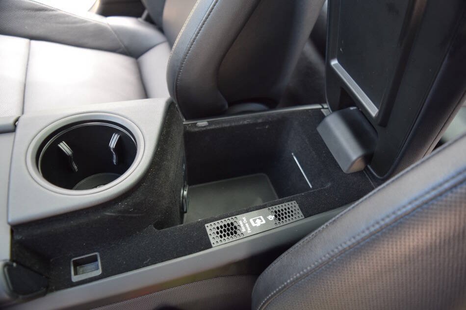 Used 2021 Porsche Taycan 4S AWD/4WD image 52
