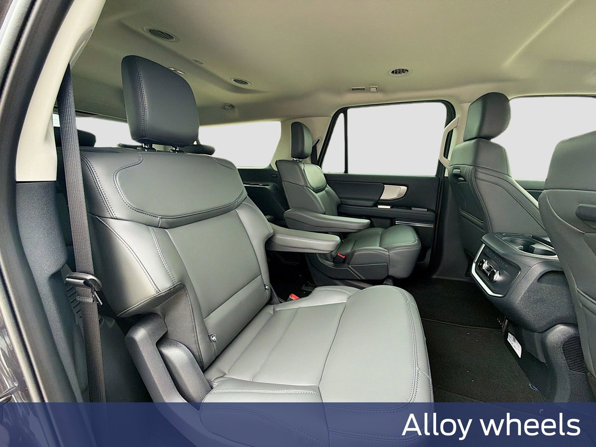 New 2026 Ford Expedition Max Active RWD image 35