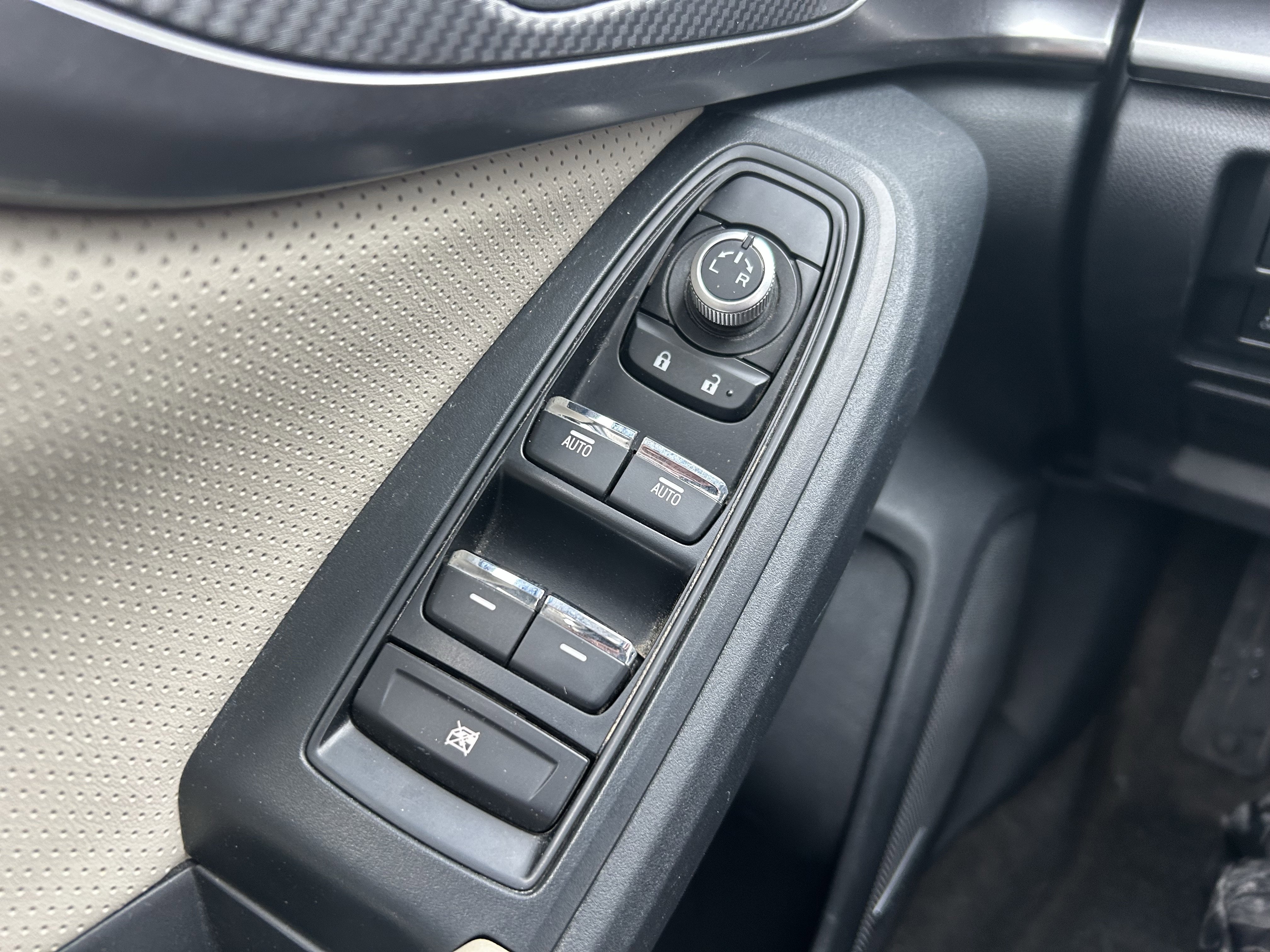 Used 2020 Subaru Impreza 2.0i Limited image 22