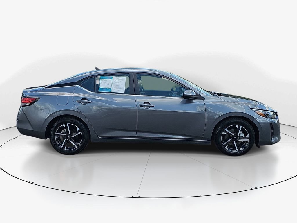 Used 2024 Nissan Sentra SV FWD image 5