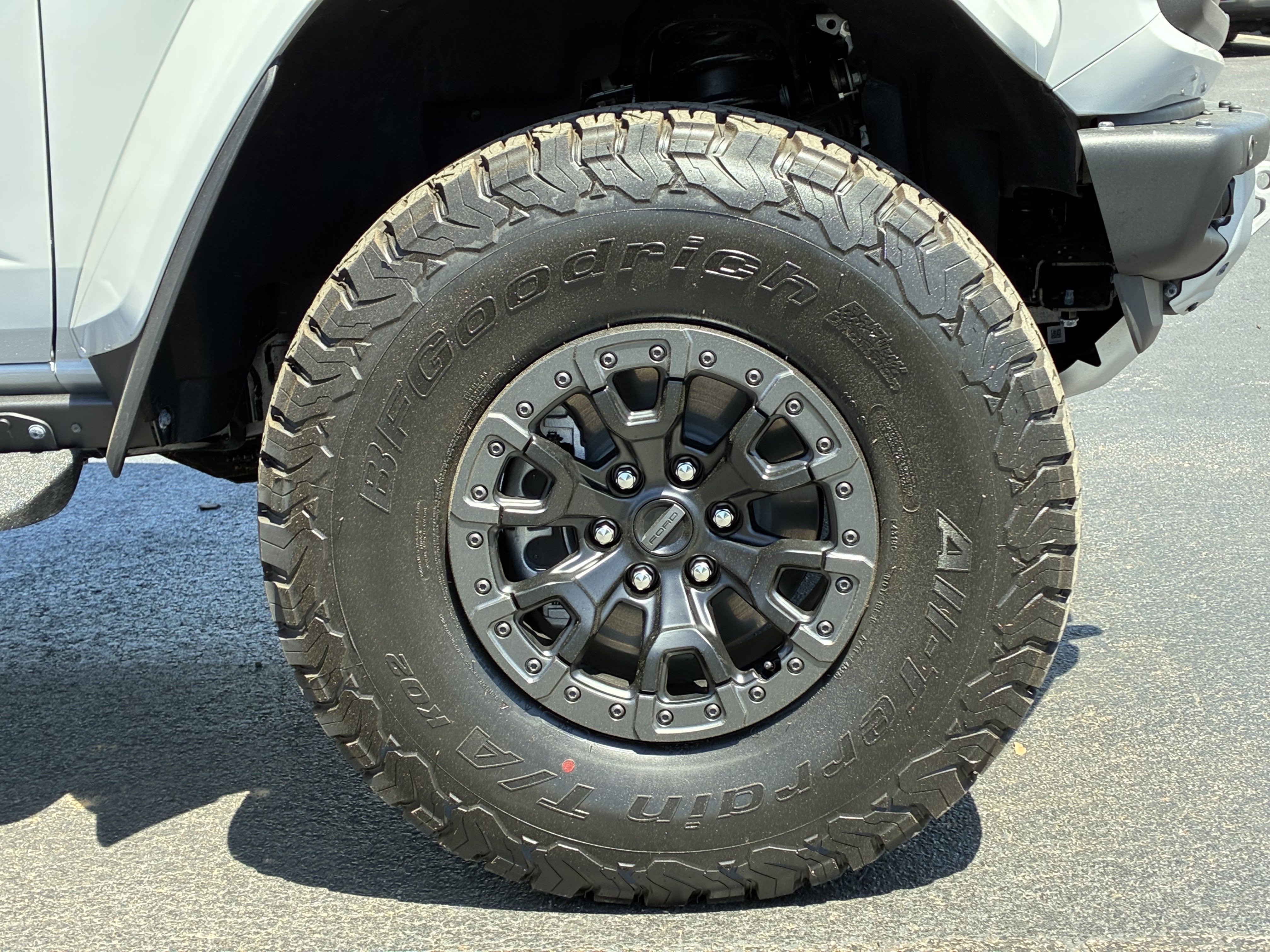 Used 2026 Ford Bronco Raptor w/ Interior Carbon Fiber Pack AWD/4WD image 6