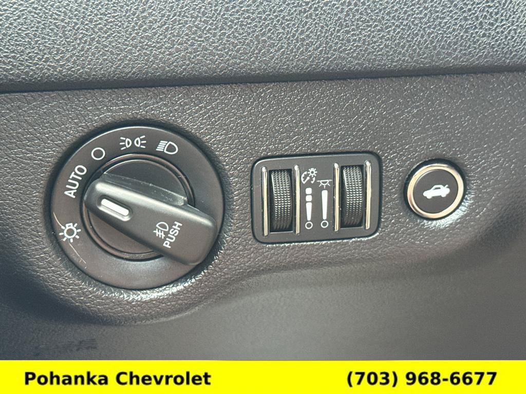 Used 2014 Dodge Charger SXT Plus RWD image 16