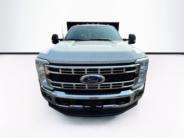 New 2026 Ford F550 4x4 Regular Cab Super Duty image 2