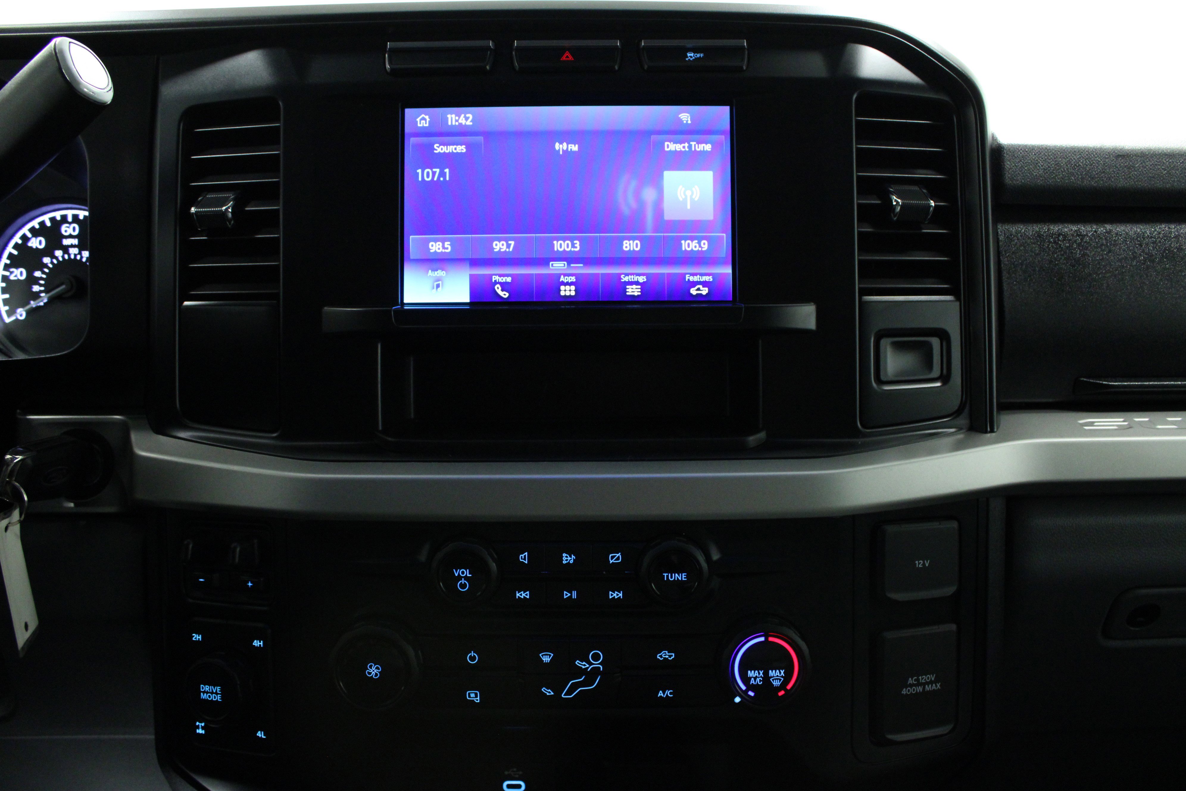 Used 2023 Ford F350 XLT image 22