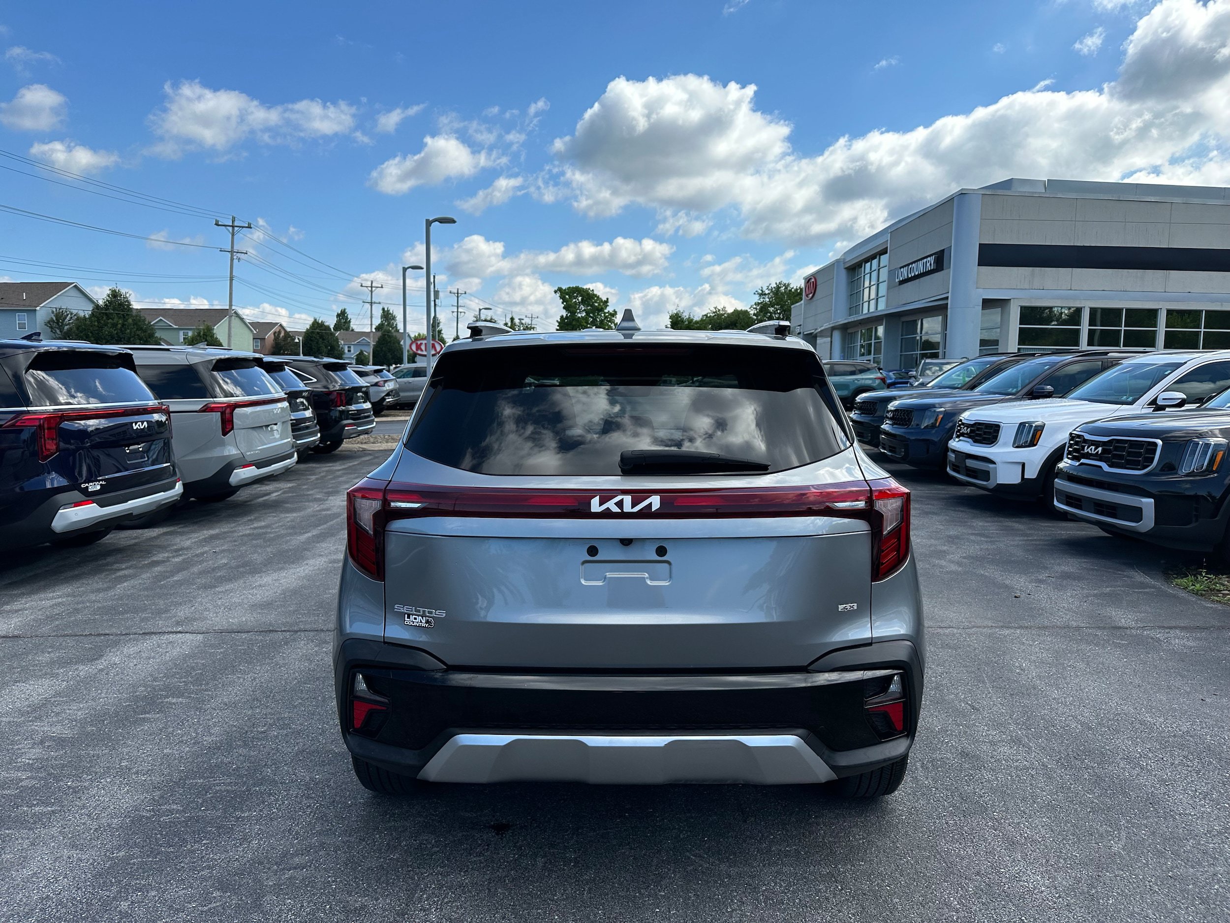 Used 2024 Kia Seltos S AWD/4WD image 6