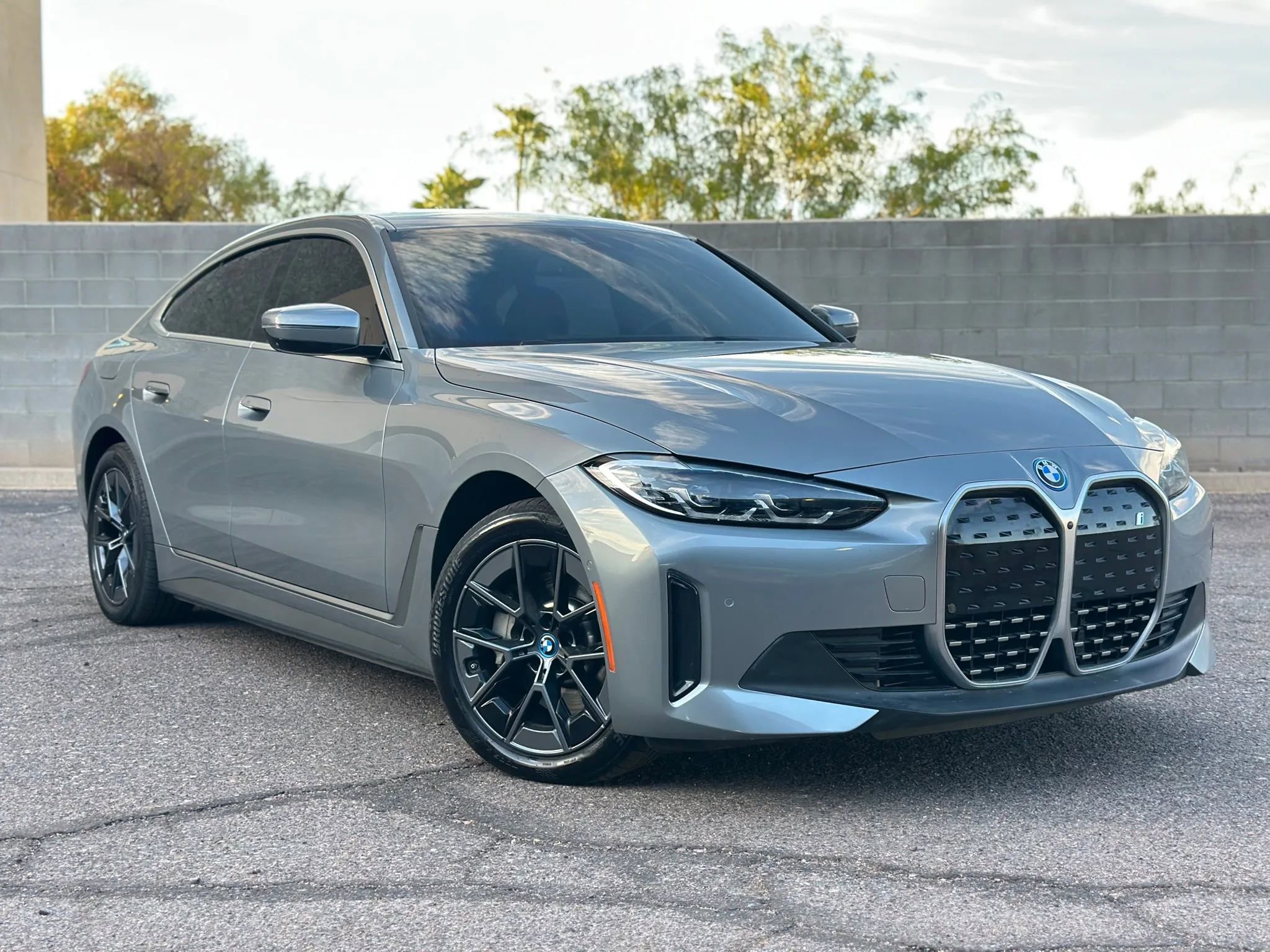 Used 2024 BMW i4 eDrive40 w/ Convenience Package image 1