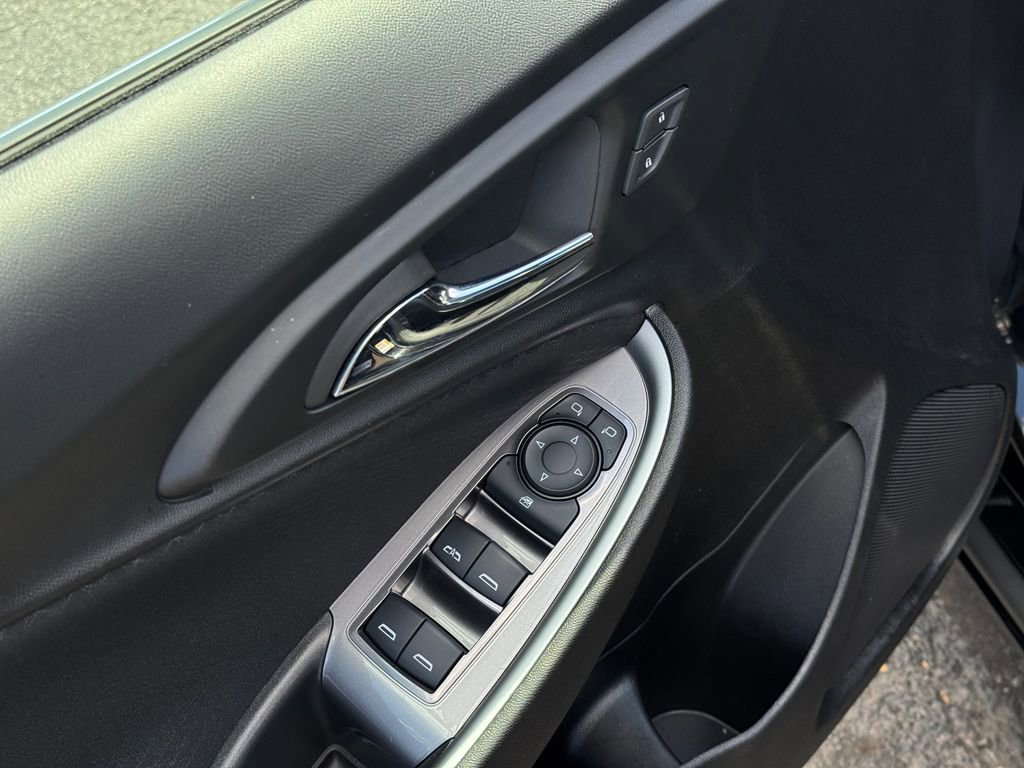 Used 2024 Chevrolet Malibu LT FWD image 19