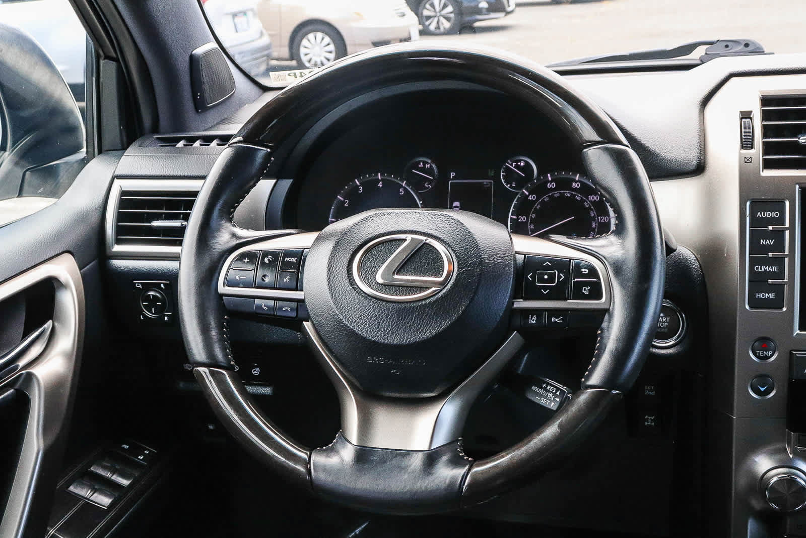 Used 2021 Lexus GX 460 Luxury w/ Off Road Package AWD/4WD image 21
