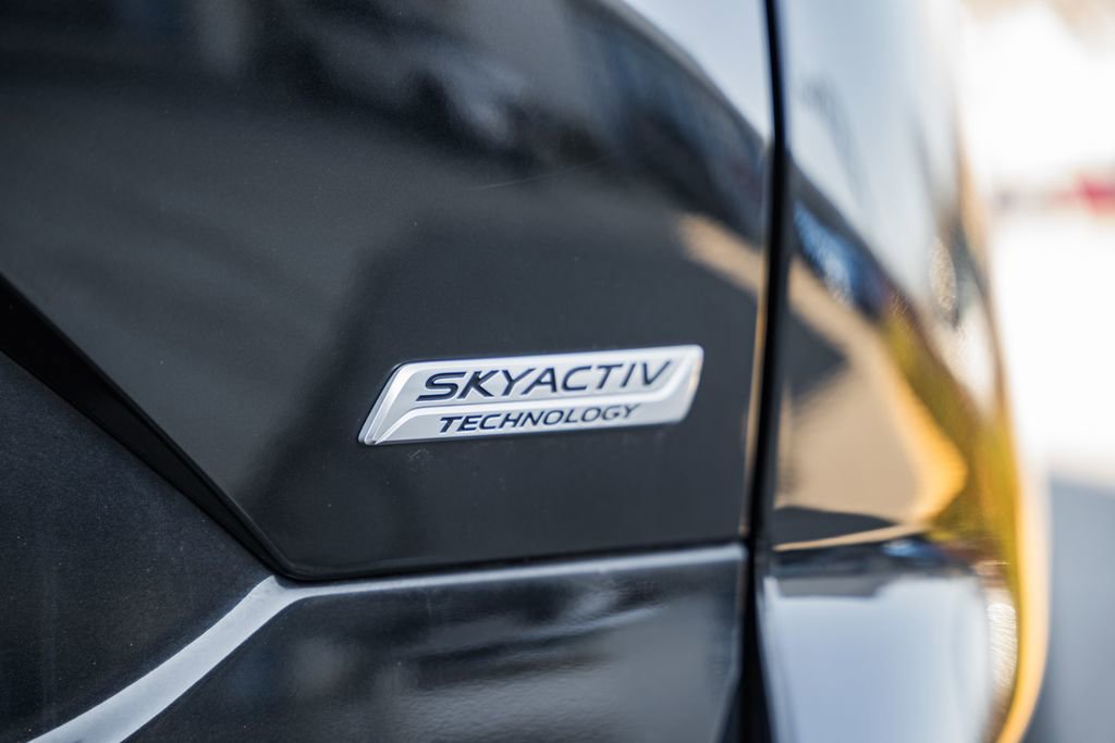 Used 2017 MAZDA CX-5 Touring w/ I-ACTIVSENSE Package image 9