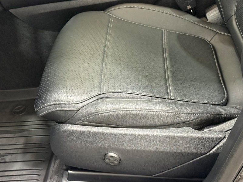 New 2026 Mercedes-Benz GLC 300 4MATIC image 17