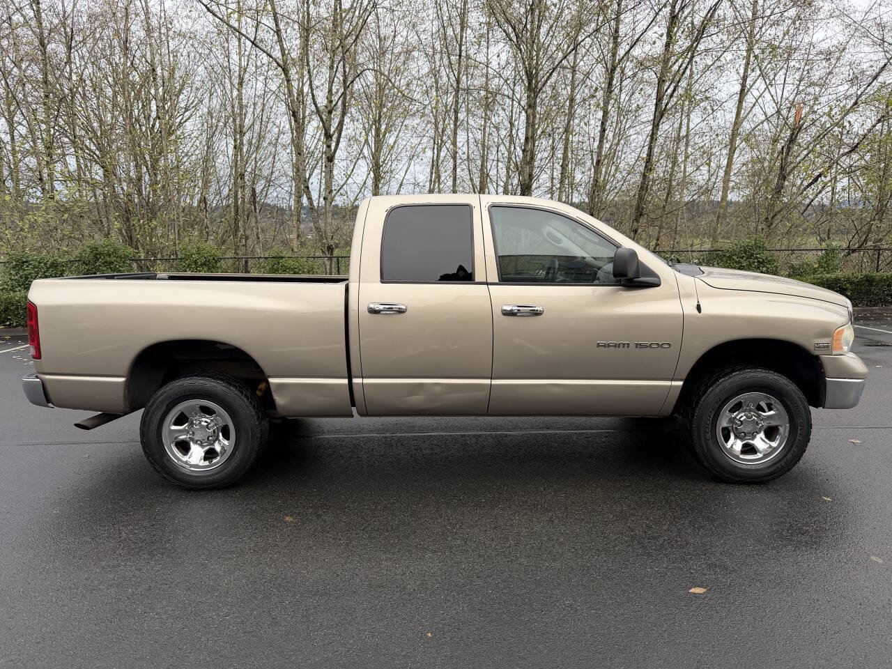 Used 2004 Dodge Ram 1500 Truck SLT w/ Big Horn Quad Cab Value Group AWD/4WD image 4