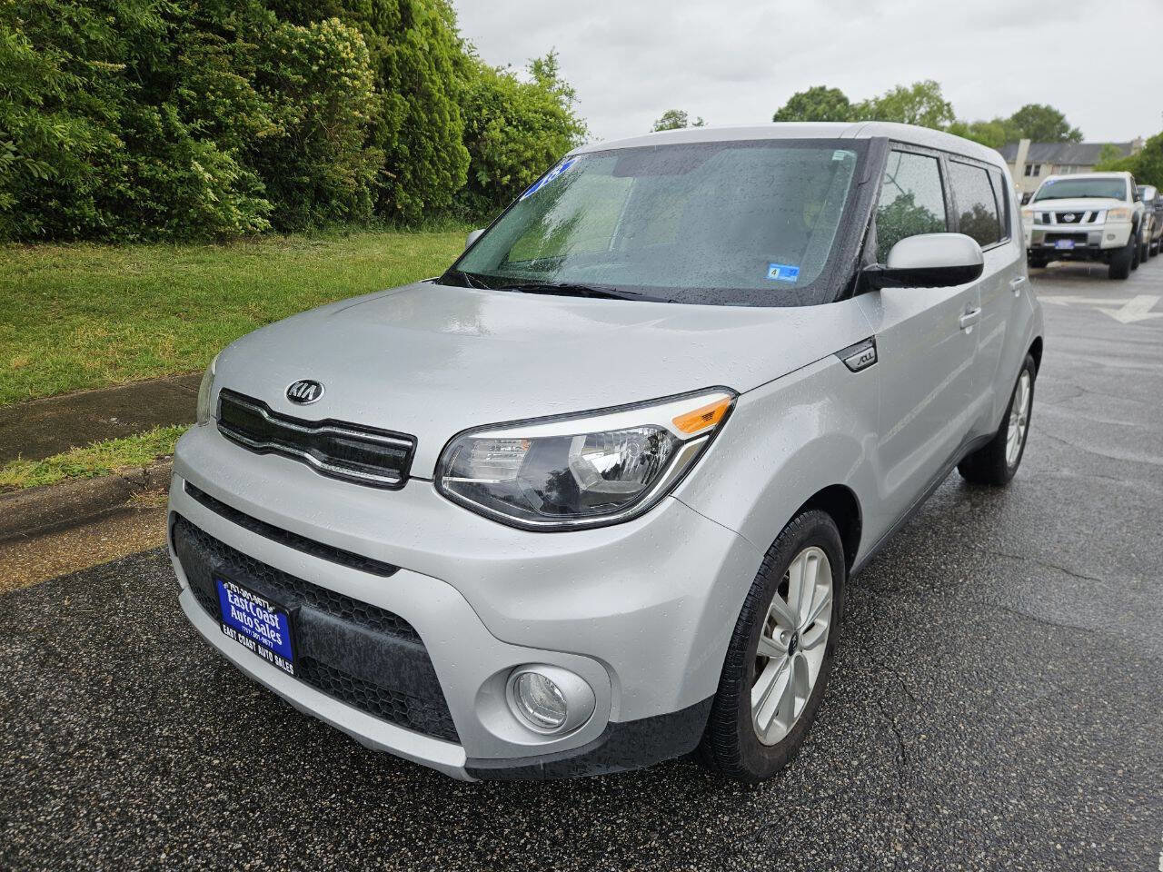 Used 2018 Kia Soul + FWD image 3
