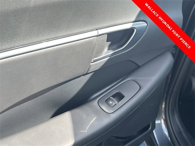 Used 2023 Hyundai Sonata SEL w/ Preferred Accessory Package image 12