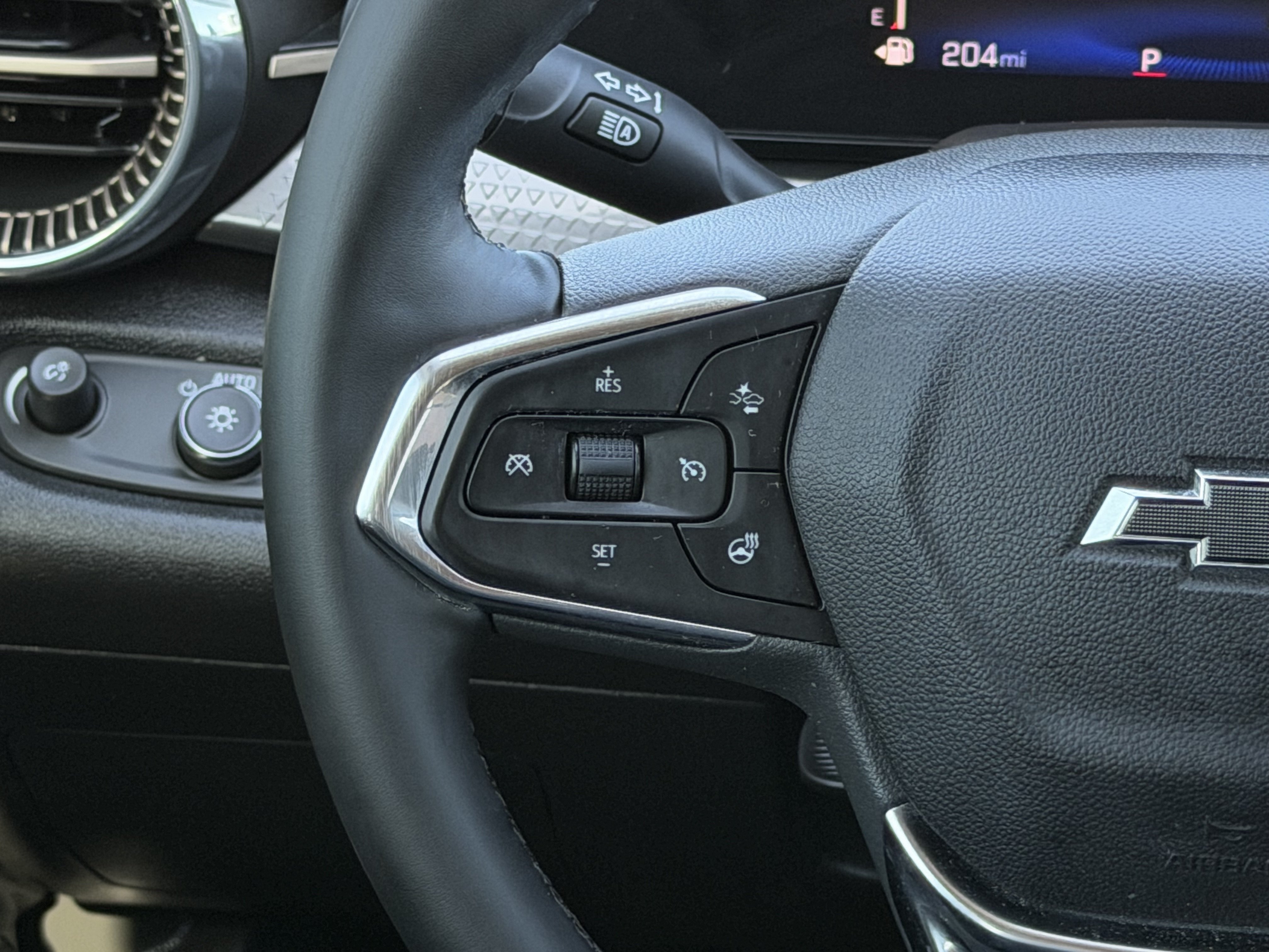 Used 2025 Chevrolet Trax ACTIV w/ Driver Confidence Package FWD image 17