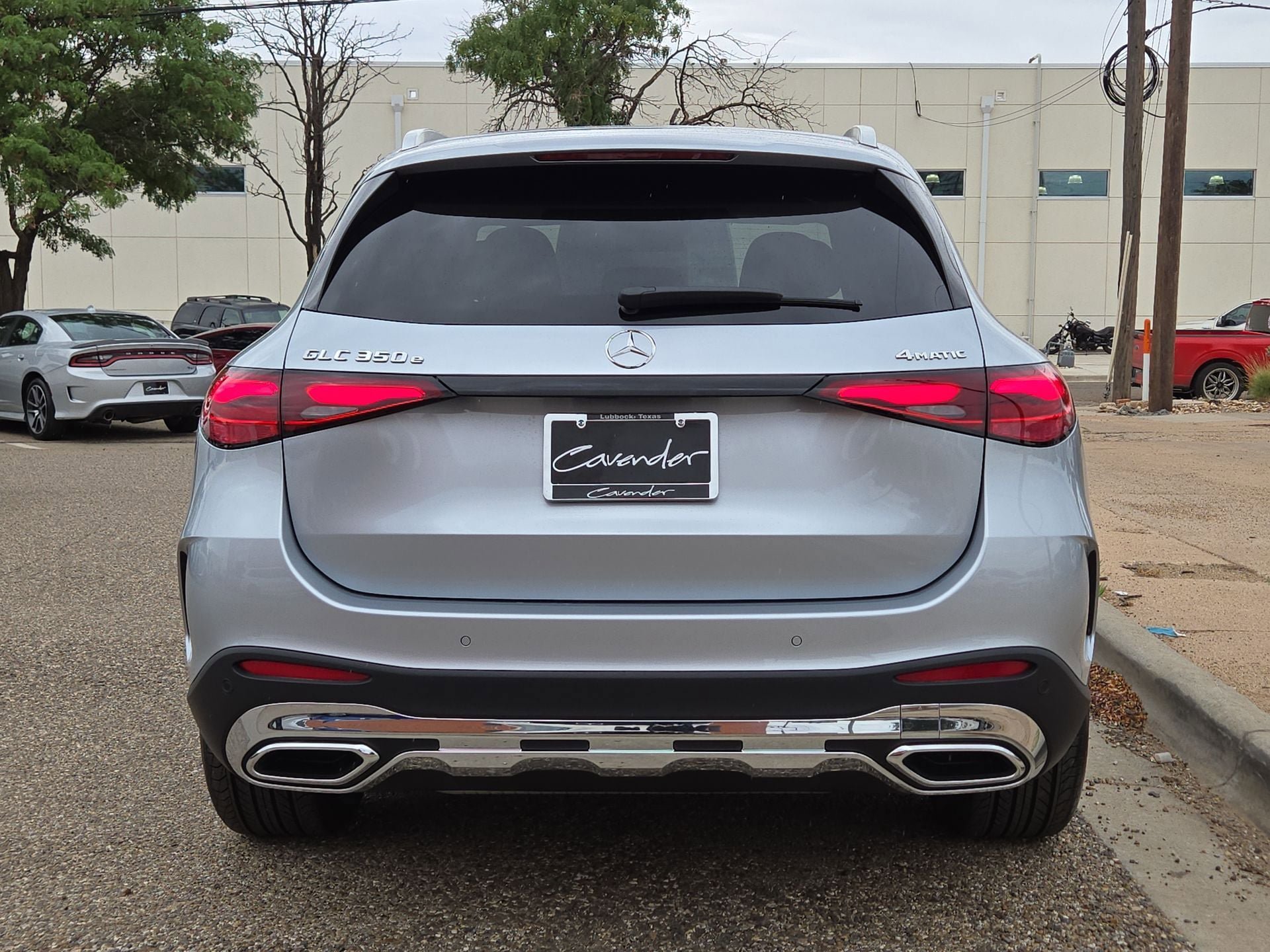 New 2025 Mercedes-Benz GLC 350e 4MATIC image 12