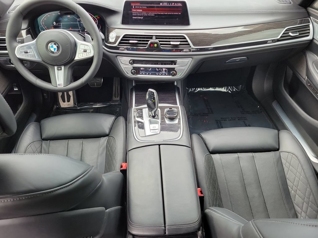 Used 2020 BMW 750i xDrive w/ Executive Package AWD/4WD image 9
