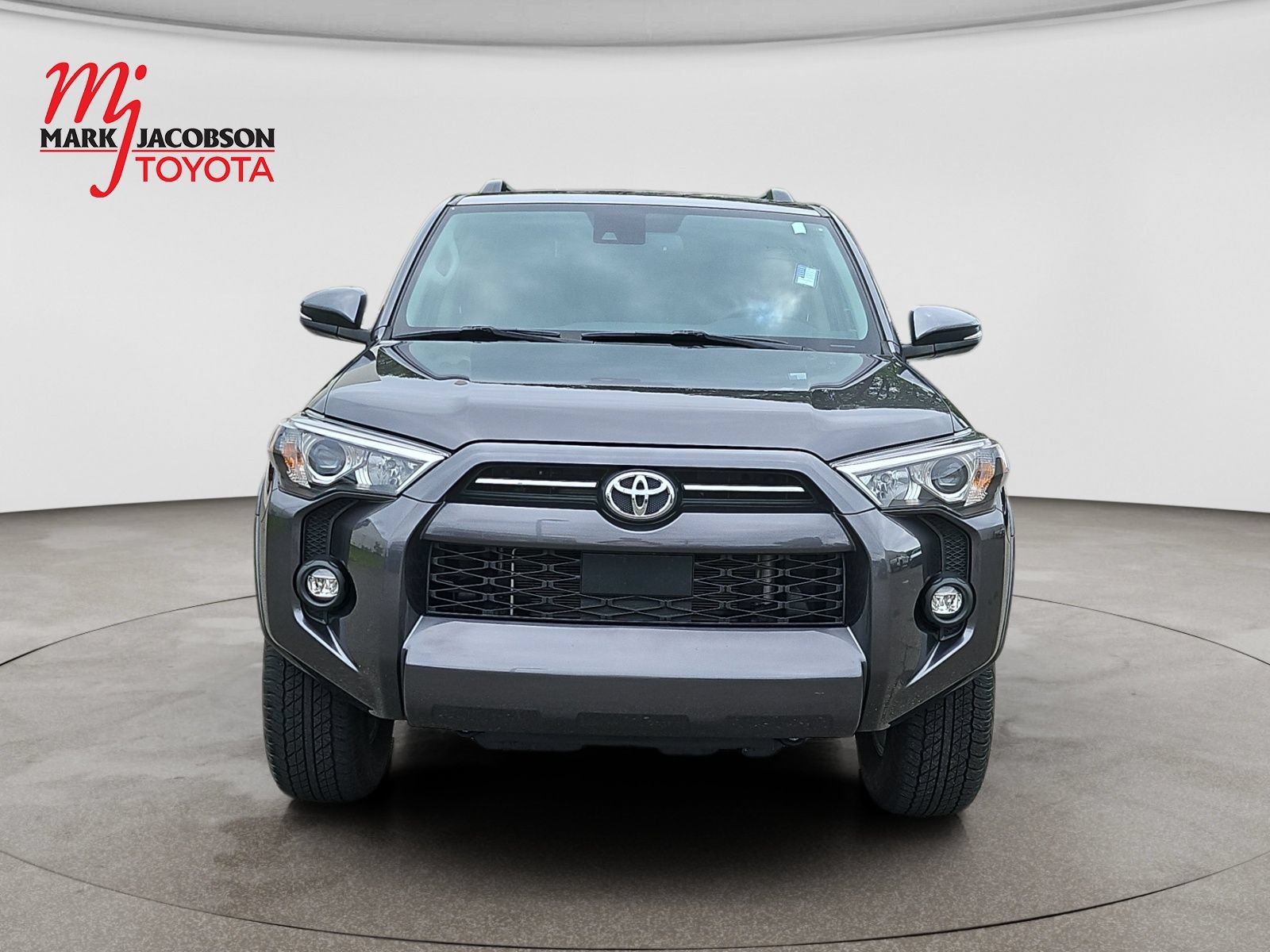 Used 2023 Toyota 4Runner SR5 Premium w/ Moonroof Package RWD image 2