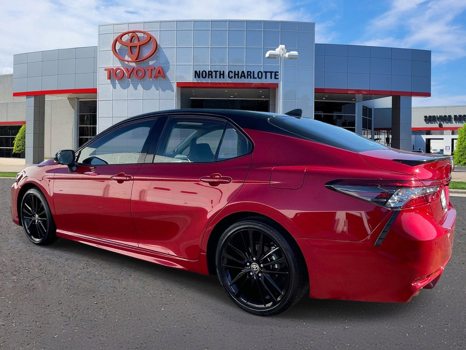 Used 2023 Toyota Camry XSE w/ Navigation Package FWD image 4