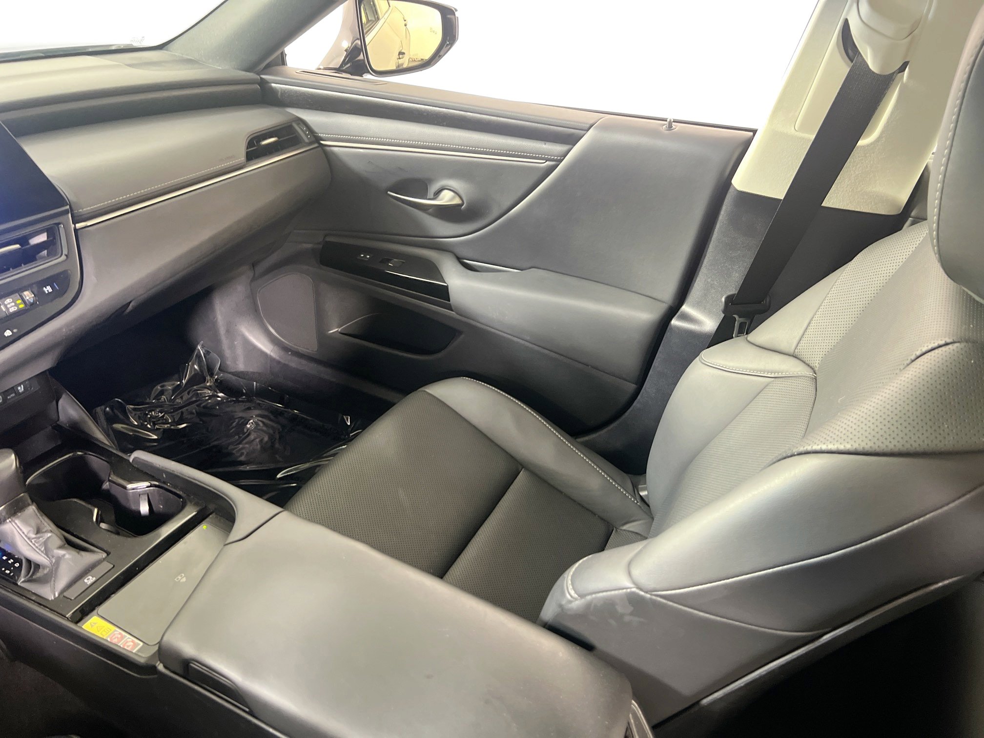 Used 2023 Lexus ES 350 w/ Premium Package image 22