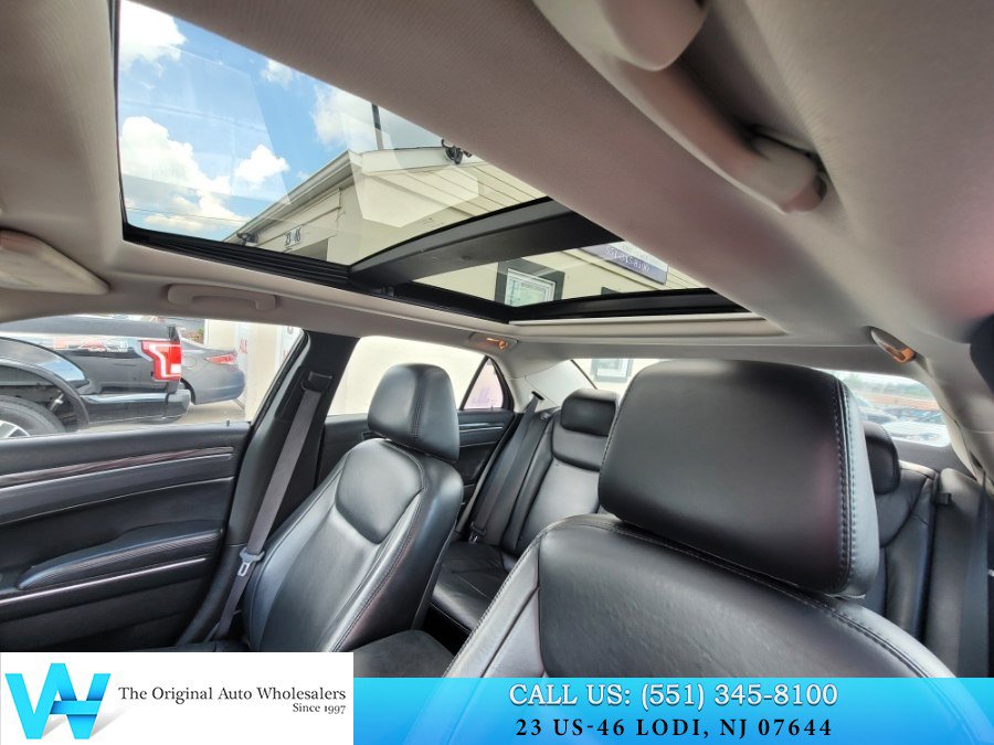 Used 2016 Chrysler 300 Limited AWD/4WD image 12