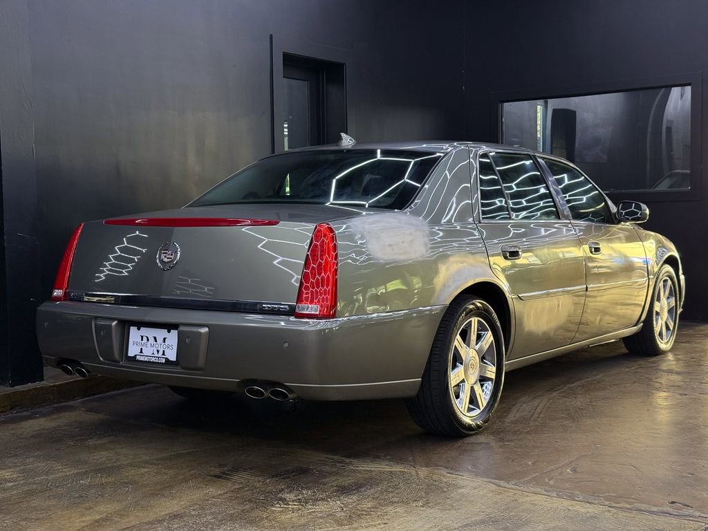 Used 2010 Cadillac DTS Premium FWD image 9