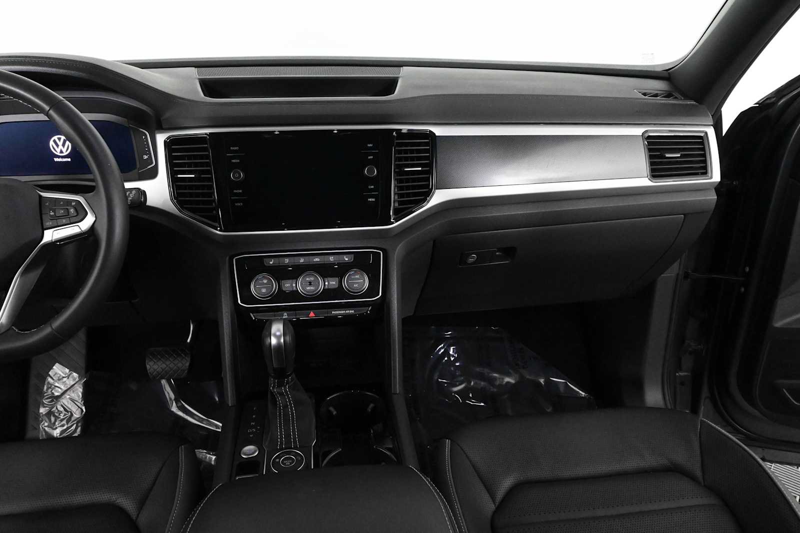 Used 2021 Volkswagen Atlas Cross Sport SEL Premium AWD/4WD image 17