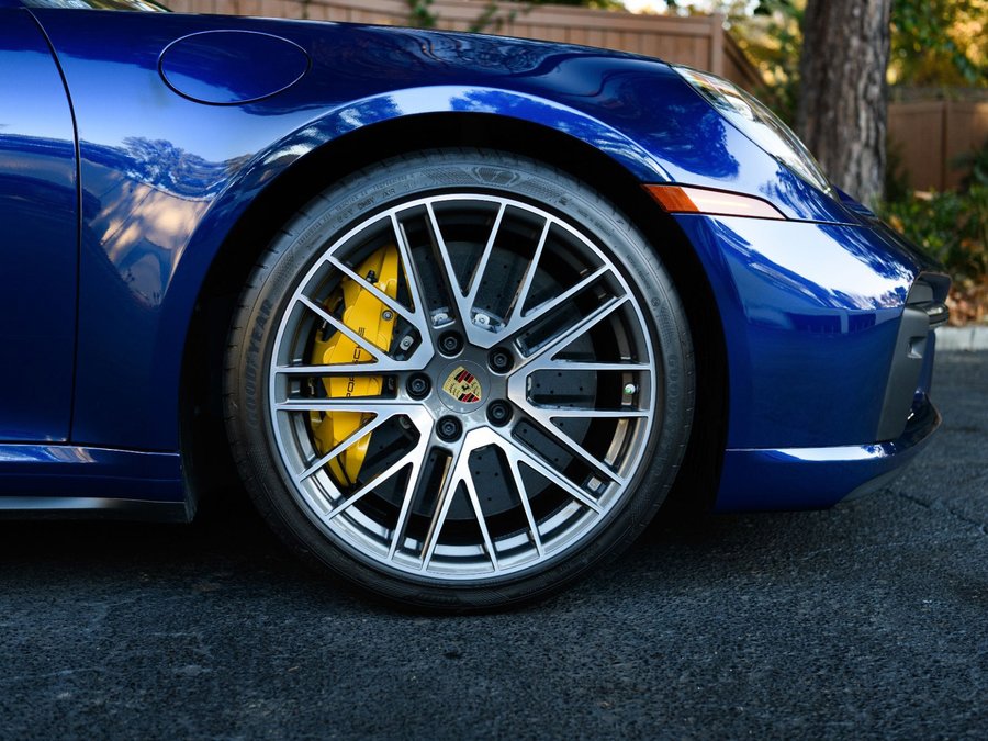 Used 2022 Porsche 911 Turbo S image 10