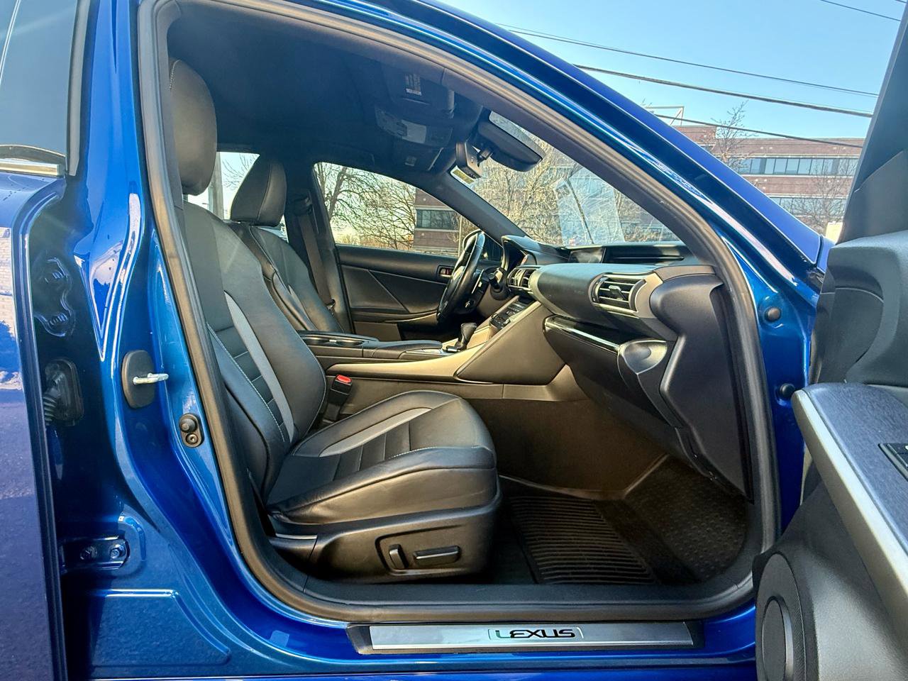 Used 2020 Lexus IS 300 F Sport w/ Blackline Edition RWD image 21