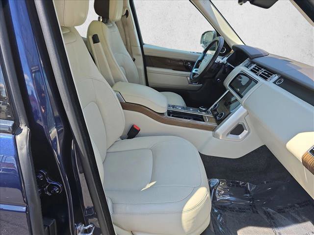 Used 2018 Land Rover Range Rover HSE image 10