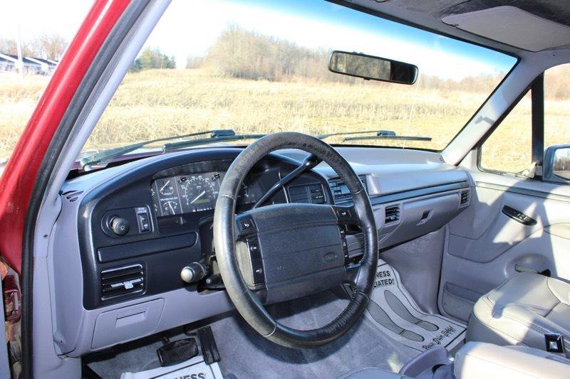 Used 1996 Ford Bronco XLT image 15