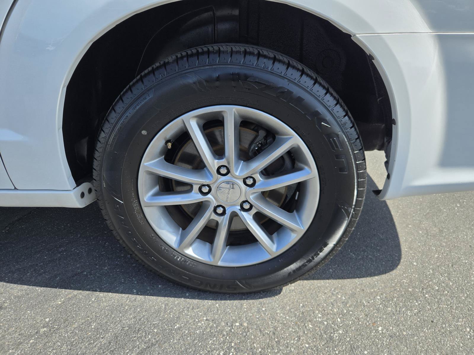 Used 2014 Dodge Grand Caravan R/T w/ Driver Convenience Group FWD image 30