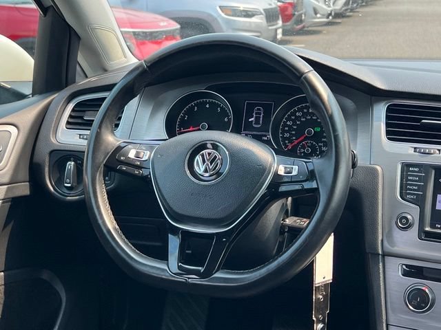 Used 2017 Volkswagen Golf S FWD image 14