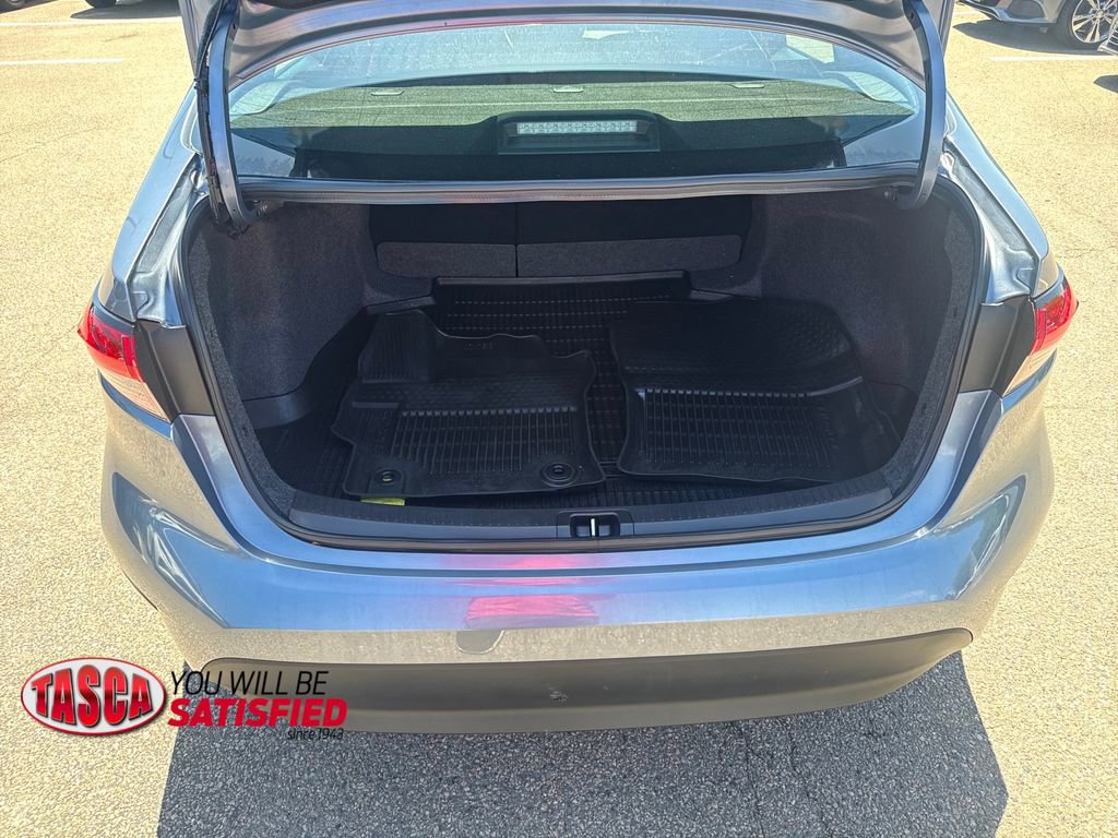Used 2026 Toyota Corolla LE FWD image 35