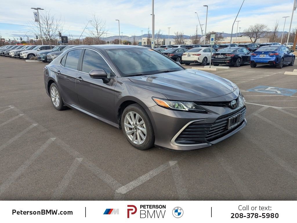 Used 2023 Toyota Camry LE image 4