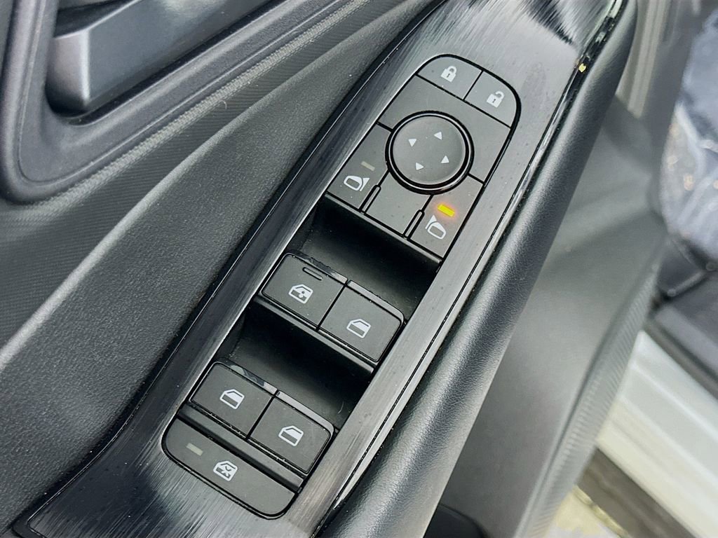 Used 2024 Nissan Rogue S image 20