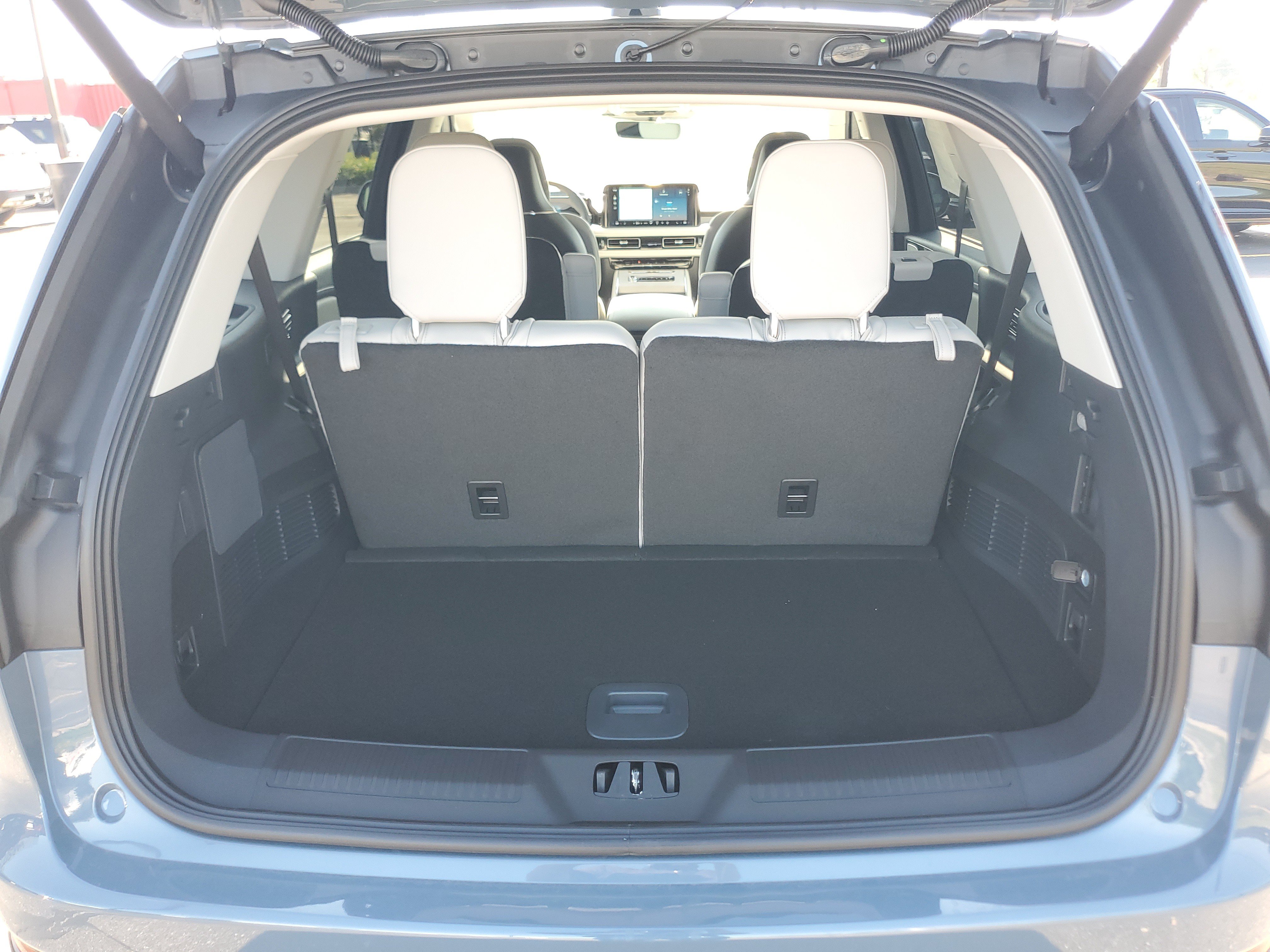 New 2026 Lincoln Aviator Reserve AWD/4WD image 28