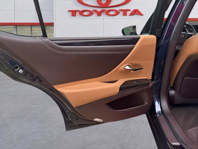 Used 2019 Lexus ES 350 w/ Premium Package FWD image 24