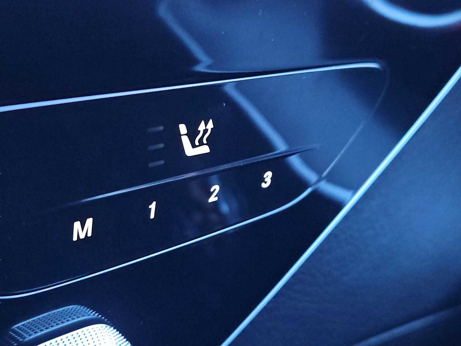 Used 2024 Mercedes-Benz C 300 4MATIC Sedan w/ Exclusive Trim Package image 21